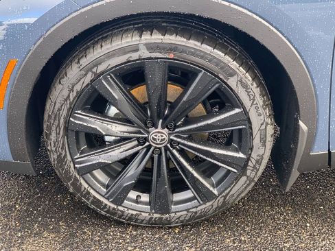 New 2026 Toyota Crown Nightshade image 9