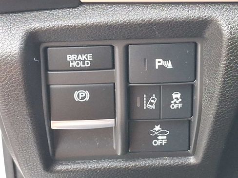 Used 2020 Acura MDX w/ Technology Package AWD/4WD image 25