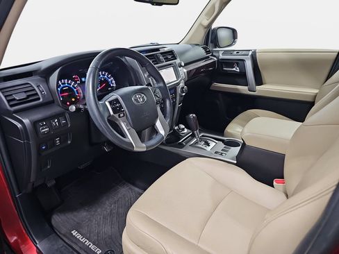 Used 2015 Toyota 4Runner Limited AWD/4WD image 18