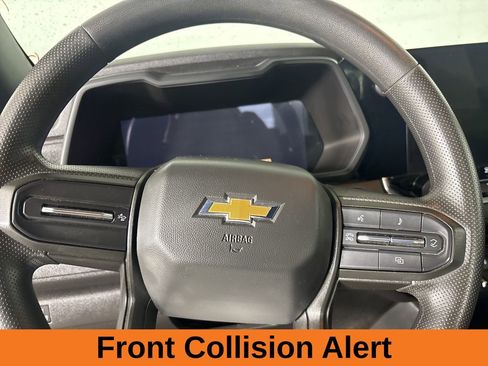 Used 2024 Chevrolet Colorado W/T image 11