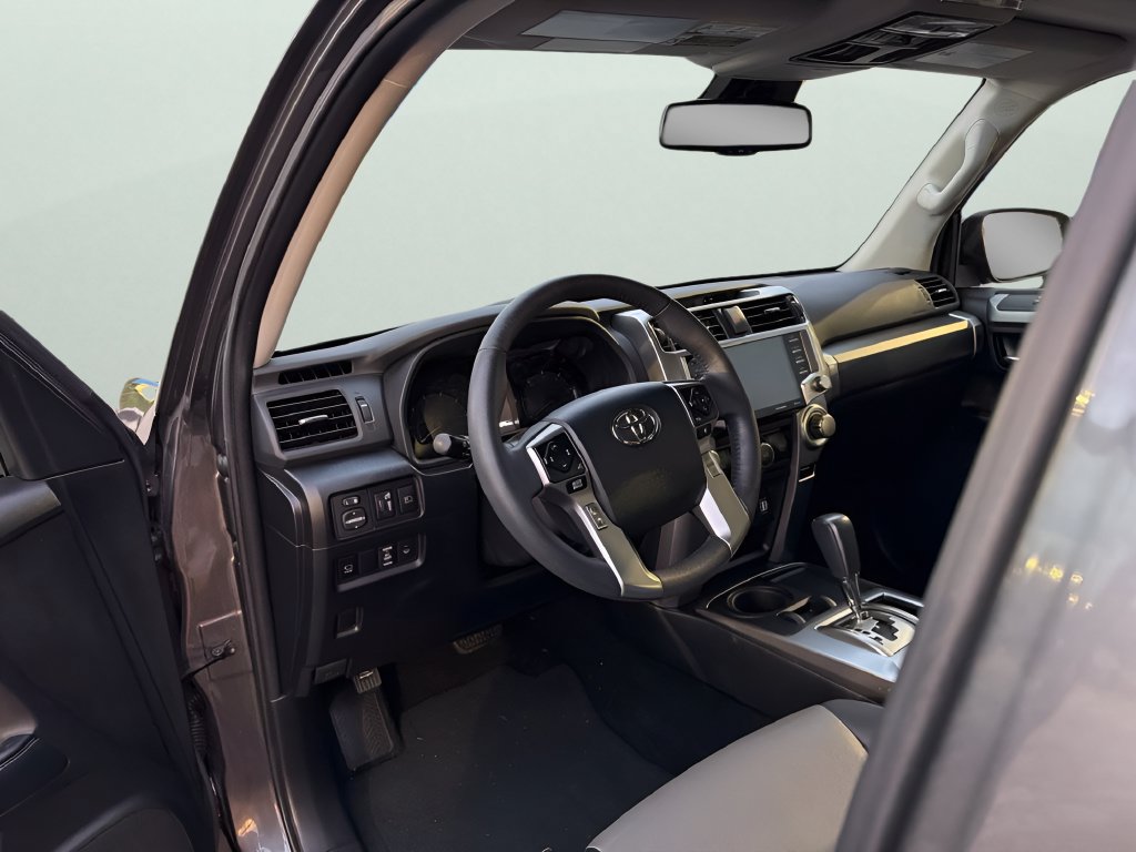 Used 2022 Toyota 4Runner SR5 Premium w/ Moonroof Package RWD image 8