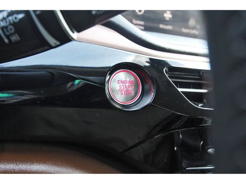 Used 2022 Acura MDX FWD w/ Technology Package image 23