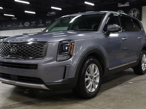 Used 2021 Kia Telluride LX FWD image 1
