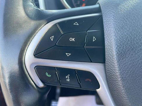 Used 2021 Jeep Grand Cherokee Laredo X image 14