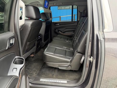 Used 2016 Chevrolet Suburban LT image 12