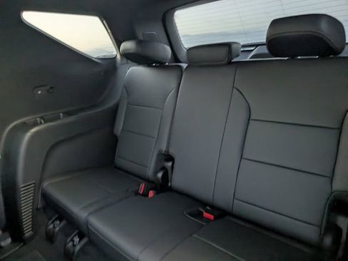 New 2026 Chevrolet Traverse High Country FWD image 9