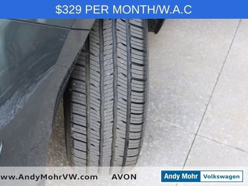 Used 2019 Chevrolet Equinox LT FWD image 12