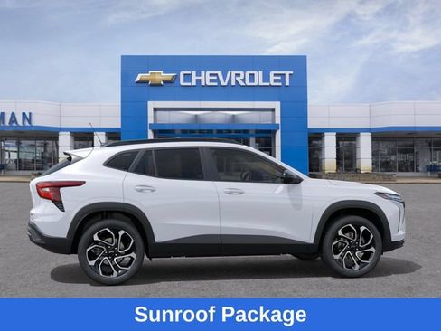 New 2026 Chevrolet Trax RS w/ Sunroof Package FWD image 6