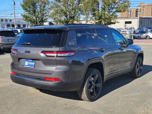 New 2025 Jeep Grand Cherokee L Altitude image 5