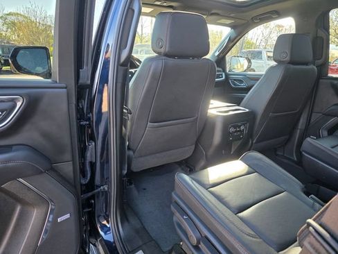 Used 2023 Chevrolet Tahoe High Country AWD/4WD image 22