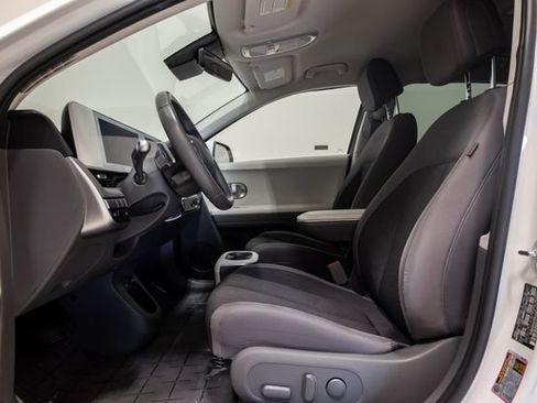 Used 2024 Hyundai Ioniq 5 SEL AWD/4WD image 9
