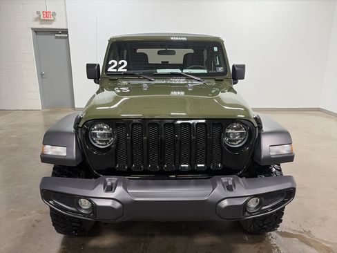 Used 2022 Jeep Wrangler Sport AWD/4WD image 8