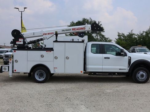 New 2024 Ford F550 XL image 2