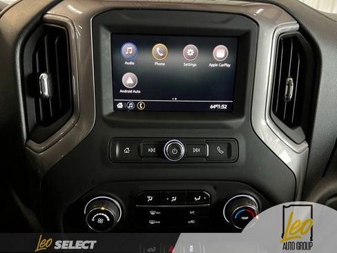 Used 2020 Chevrolet Silverado 1500 Custom w/ Custom Convenience Package AWD/4WD image 14