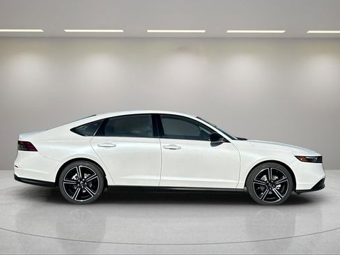 New 2026 Honda Accord SE image 2