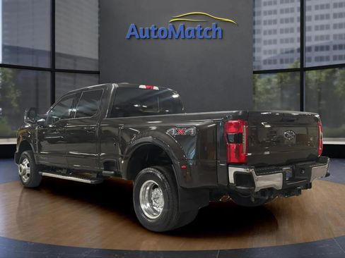 Used 2024 Ford F350 Lariat image 9