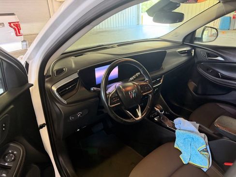 Used 2025 Buick Encore GX Preferred FWD image 9
