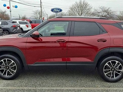 Used 2024 Chevrolet TrailBlazer LT image 5