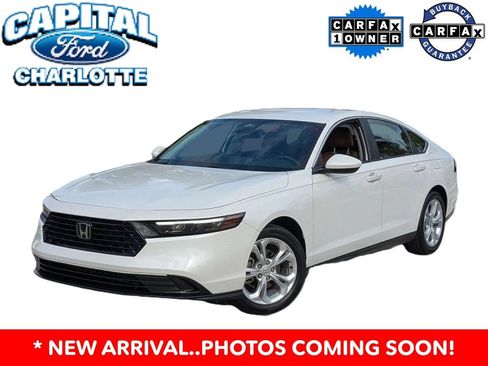 Used 2023 Honda Accord LX image 2