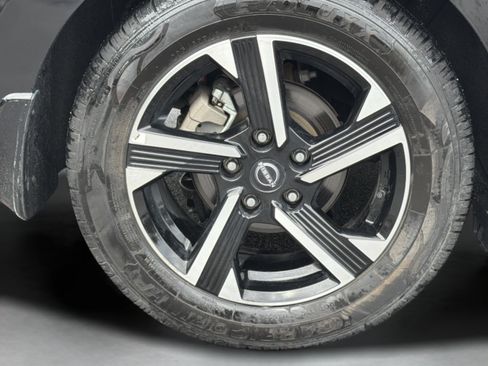 Used 2024 Nissan Sentra SV FWD image 28