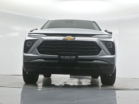 Used 2024 Chevrolet TrailBlazer LS image 46
