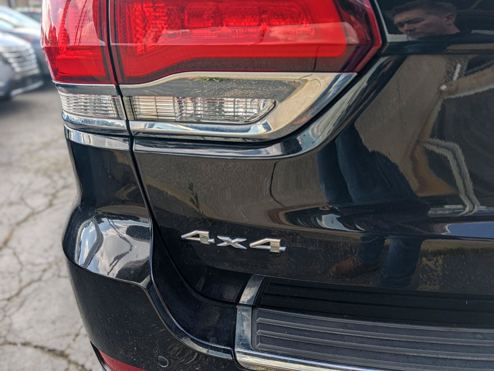 Used 2020 Jeep Grand Cherokee Limited AWD/4WD image 19