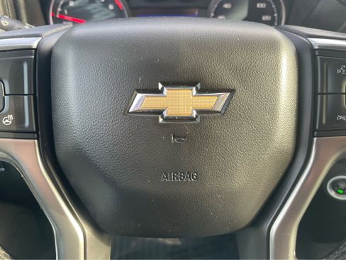 Used 2022 Chevrolet Silverado 1500 LT w/ Bed Protection Package image 18