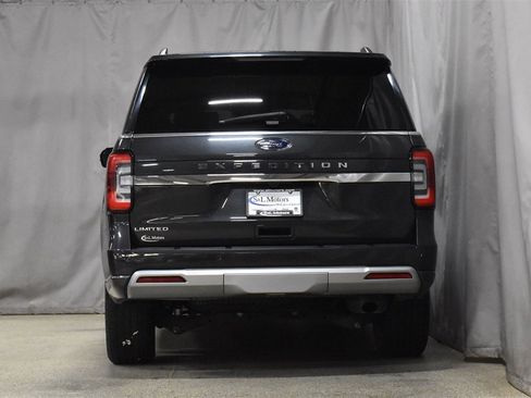 Used 2024 Ford Expedition Limited image 7
