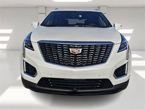 New 2026 Cadillac XT5 Luxury image 8