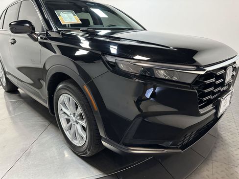 Certified 2025 Honda CR-V EX image 3