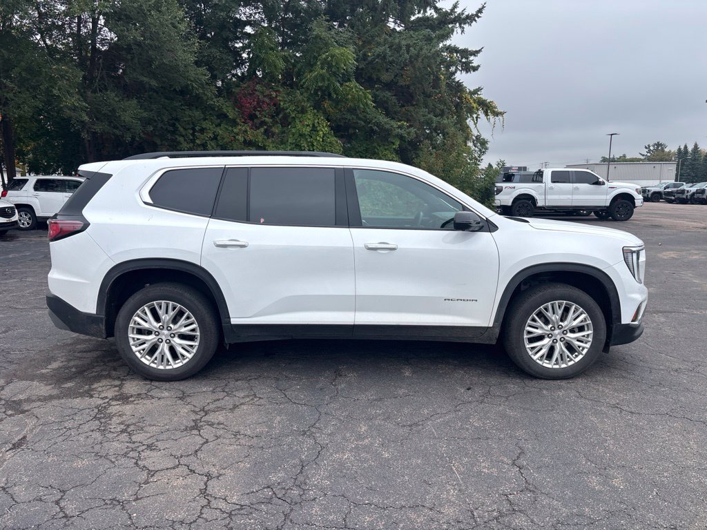 Used 2024 GMC Acadia Elevation AWD/4WD image 5