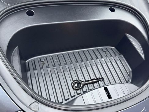 Used 2023 Tesla Model 3 Standard Range image 63