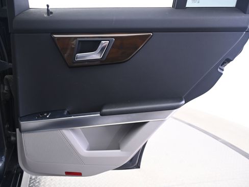 Used 2015 Mercedes-Benz GLK 350 4MATIC image 16