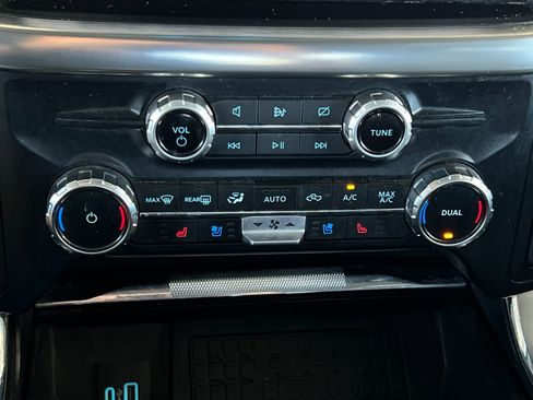 Used 2023 Ford F150 Lariat w/ Equipment Group 502A High image 19