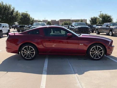 Used 2014 Ford Mustang GT Premium RWD image 10
