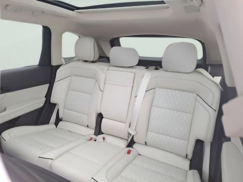 Used 2025 Lincoln Nautilus Black Label w/ Jet Appearance Package image 22