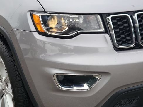 Used 2021 Jeep Grand Cherokee Laredo RWD image 10