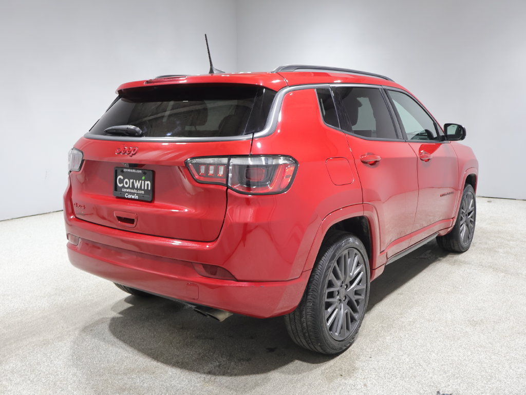 Used 2022 Jeep Compass Limited AWD/4WD image 2