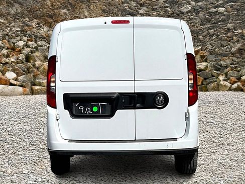 Used 2019 RAM ProMaster City Tradesman SLT image 4