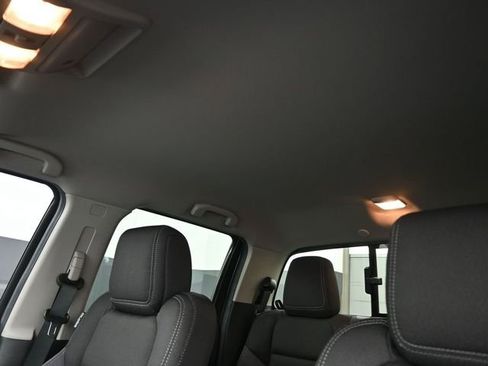 New 2026 Nissan Frontier SV w/ SV Convenience Package image 2