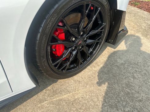 Used 2023 Chevrolet Corvette Stingray Preferred Cpe w/ Z51 Performance Package image 9