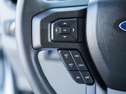 Used 2023 Ford E-450 and Econoline 450 Super Duty w/ Power Windows & Locks Group image 27