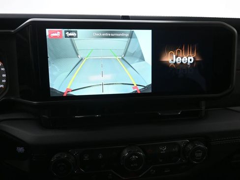 New 2026 Jeep Wrangler Unlimited Rubicon 392 image 18