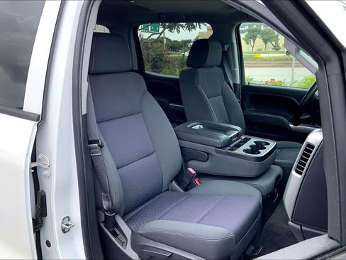Used 2017 Chevrolet Silverado 1500 LT RWD image 7