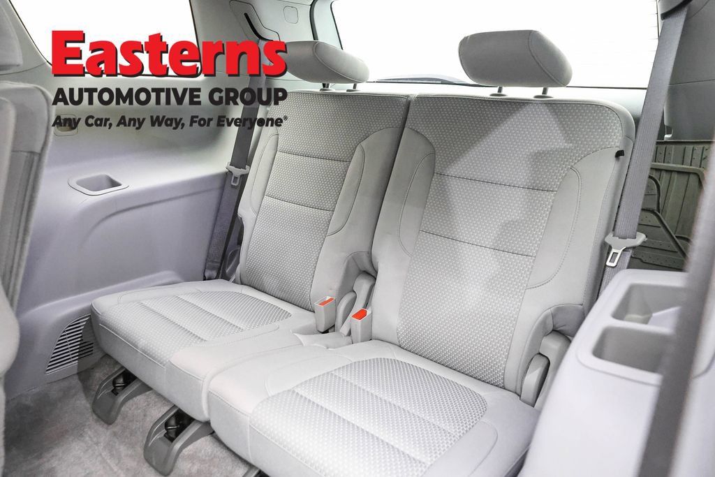 Used 2022 GMC Acadia SLE AWD/4WD image 29