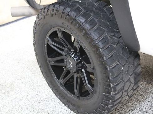 Used 2006 Chevrolet Silverado 2500 W/T w/ Heavy-Duty Power Package image 25