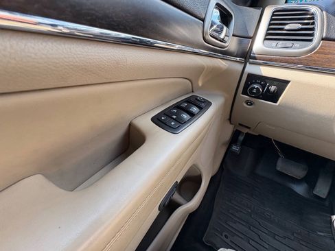 Used 2014 Jeep Grand Cherokee Limited AWD/4WD image 26