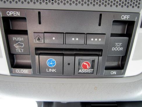 Used 2017 Acura MDX w/ Technology & Entertainment image 56