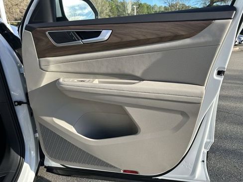 New 2026 Volkswagen Atlas SE image 30