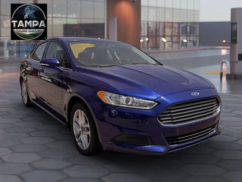 Used 2016 Ford Fusion SE FWD image 9